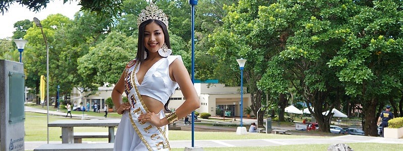 Karoll Vanessa Caballero, nueva reina Nacional del Folclor, es muy consciente de que, como lo ha hecho desde su infancia, sabrá integrar su vocación artística con el título profesional al que aspira en la Universidad de Ibagué